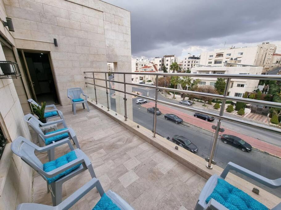 Deir Ghbar 3 Rooms Apart Амман Экстерьер фото