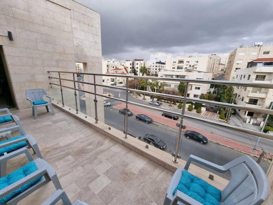 Deir Ghbar 3 Rooms Apart Амман Экстерьер фото