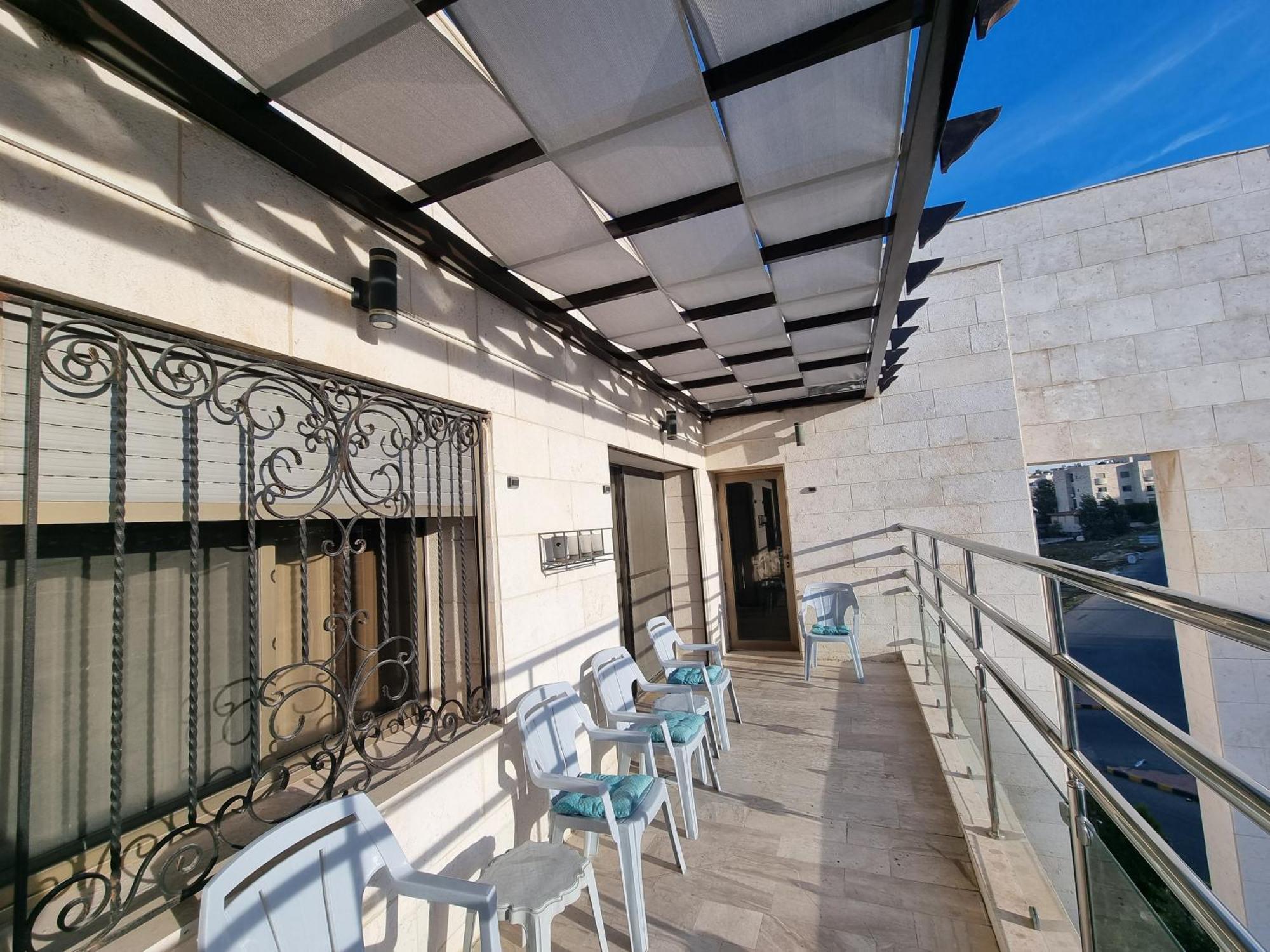 Deir Ghbar 3 Rooms Apart Амман Экстерьер фото